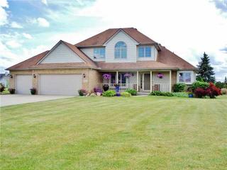4007 Windsor Ct, Genoa, OH 43430-9606