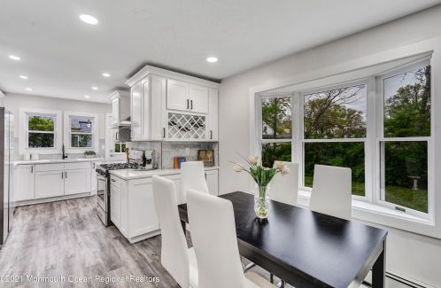 226 Davis Ave, Lacey NJ  08731-3519 exterior