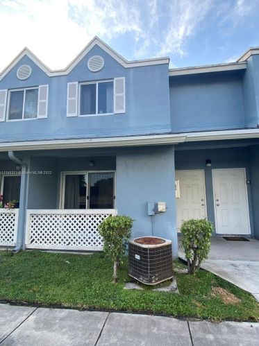 17515 67th Ct, Hialeah, FL 33015-5837