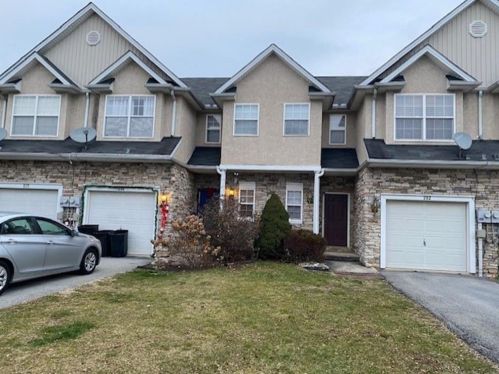 282 Maple Ct, Alburtis, PA 18011-9596