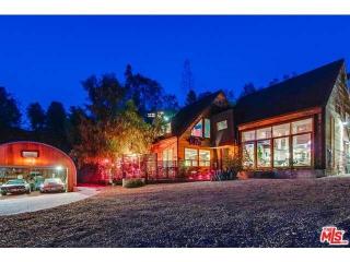 1904 Oak Dr, Topanga, CA 90290-4026