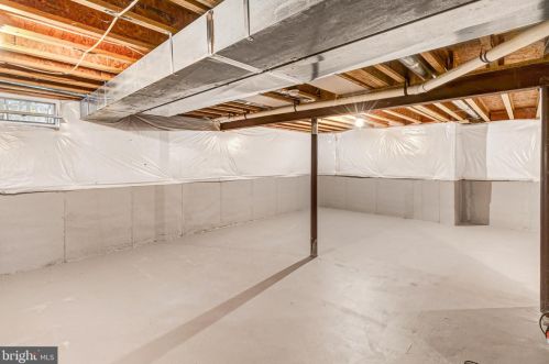 515 Florence Fields Ln, New Castle DE  19720-8752 exterior