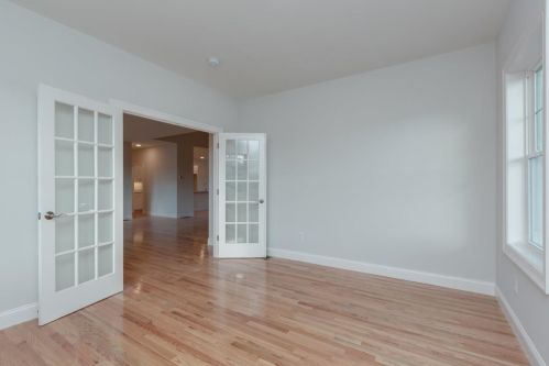 25 Daniel Rd, Derry NH 03038 exterior