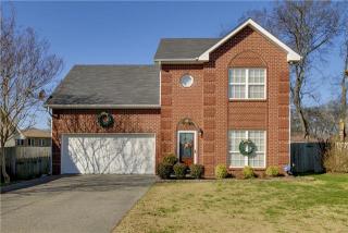 127 Summerlake Pl, Hendersonville, TN 37075-3690