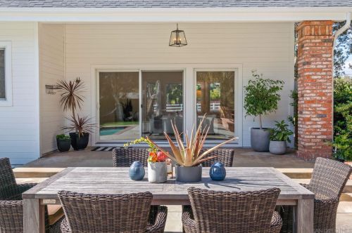 3355 Dove Hollow Rd, Encinitas CA  92024-7240 exterior