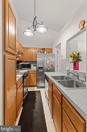 115 Norlawn Cir, Lancaster PA 17601-2666 exterior