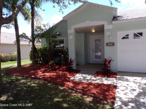 687 Collier Lake Cir, Sebastian, FL 32958-3931