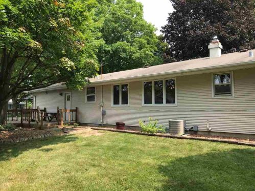 1857 Aspen Ln, Green Bay, WI 54303-2313