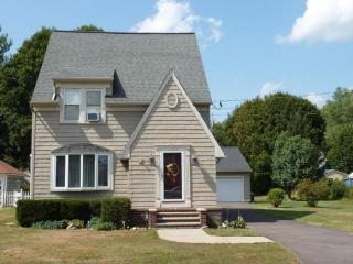 11 Trafford Rd, Binghamton, NY 13901-1138