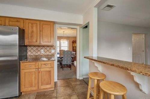 3339 Nutly Cir, Yorktown Hgts NY  10598-1206 exterior