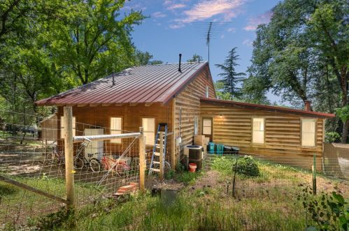 16676 Sharon Way, Grass Valley CA  95949-6603 exterior