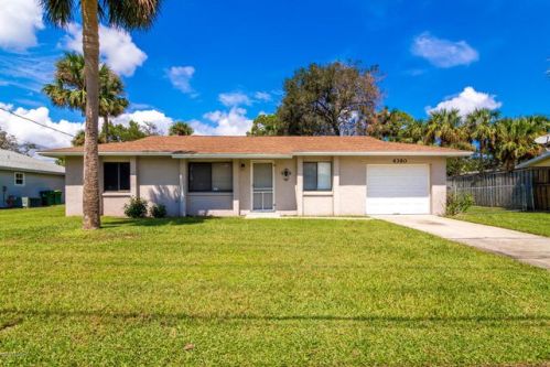 4390 Curtis Blvd, Cocoa, FL 32927-7932