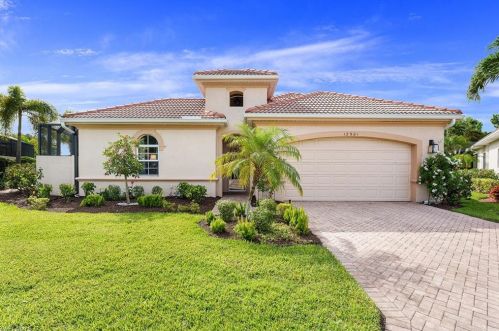 12981 Silverthorn Ct, Bonita Springs, FL 34135-2455