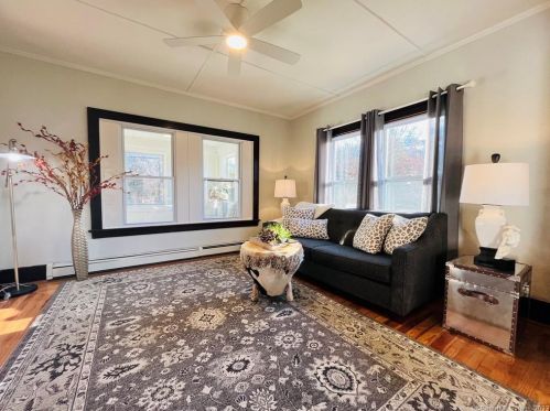 176 Roosevelt Ave, Norwich CT  06360-3346 exterior