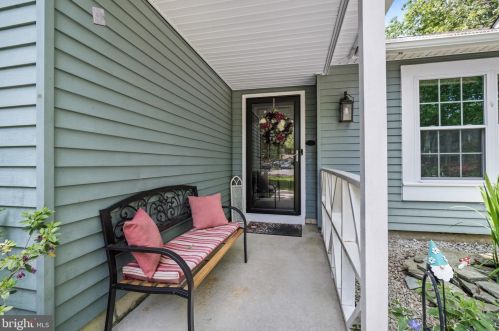 9 Jefferson Ct, Berlin Boro, NJ 08009-8908