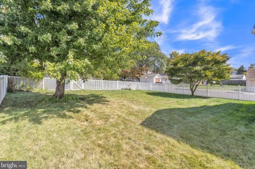 501 Delaware Ave, Lansdale PA 19446-3419 exterior