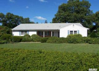 79 Hettys Path, Farmingville, NY 11738-1368