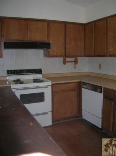 38211 Vista Dr, Cathedral City, CA 92234-2142