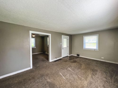 922 Virginia Ave, Florence KY  41042-1731 exterior