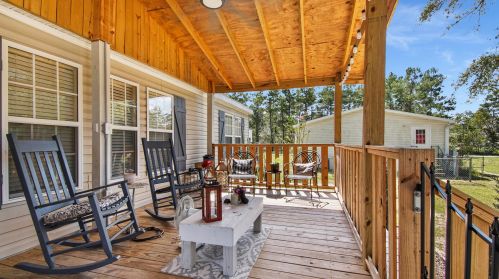 663 Picasso Cir, Defuniak Springs, FL 32433-6793