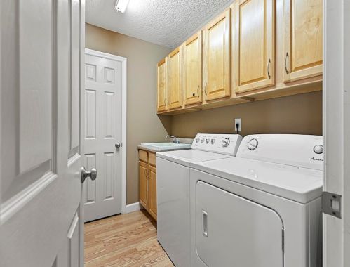 1050 31 Ave, Vero Beach FL 32960-4096 exterior