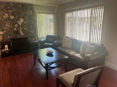 14001 Addison St, Van Nuys, CA 91423-1215