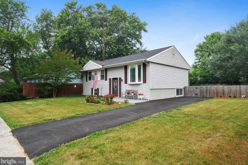 241 Gunning Bedford Dr, Dover, DE 19904-5417