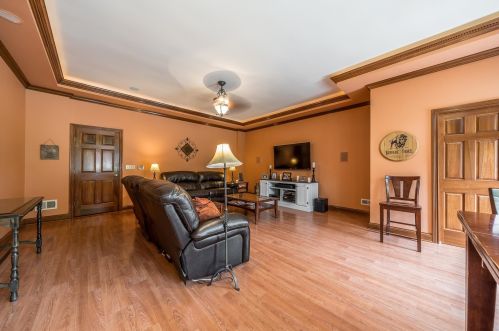 3949 Thomas Dr, Covington KY  41018-2916 exterior