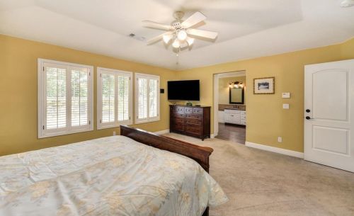 255 American River Canyon Dr, Folsom CA  95630-7142 exterior