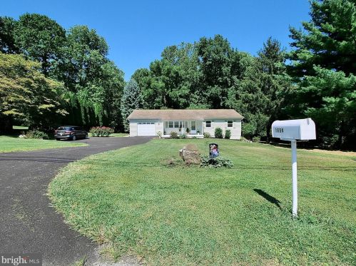 1694 Bethel Rd, Boothwyn PA  19060-2049 exterior