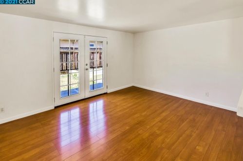 997 Hacienda Ave, San Lorenzo CA  94580-2856 exterior