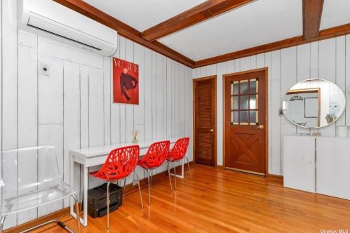 1059 Broadway, Woodsburgh, NY 11598-1336