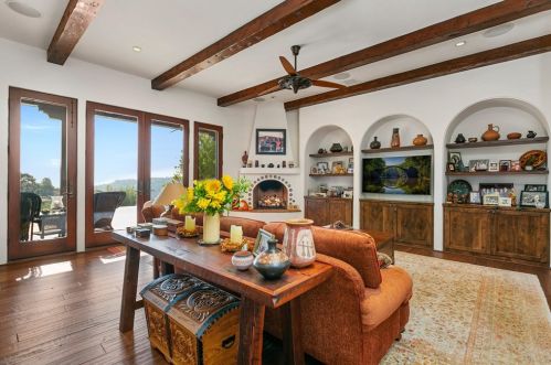 5320 Ivafern Ln, La Canada CA  91011-2811 exterior