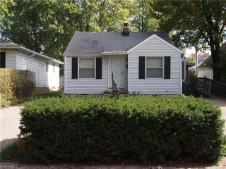 1247 349th St, Willoughby, OH 44095-3032