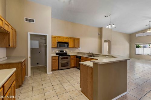 712 Jacob St, Gilbert AZ 85295-1660 exterior