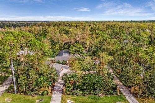 770 Logan Blvd, Naples FL 34116-3909 exterior