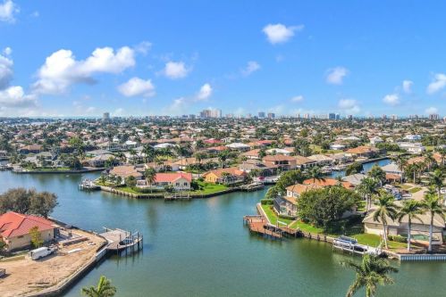 1711 Bounty Ct, Marco Island, FL 34145-5130