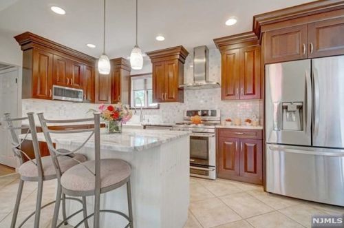 518 White Ave, Rockleigh, NJ 07647-1013