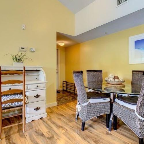 1570 42nd Cir, Vero Beach FL  32967-8144 exterior