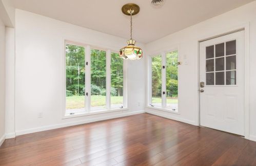11 Oldham Rd, Raymond NH  03077-1609 exterior