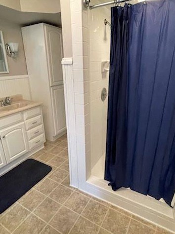 135 Greystone Dr, Fairfax OH  45133-1537 exterior