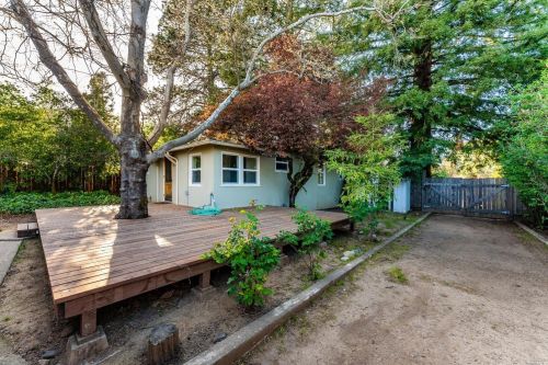 601 Jones St, Ukiah CA  95482-5313 exterior