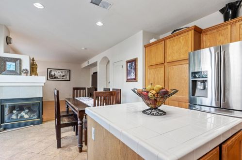 3327 Canyonlands Ave, Santa Rosa, CA 95407-4209
