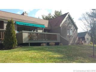 611 Cherokee Ln, Stratford, CT 06614-8230