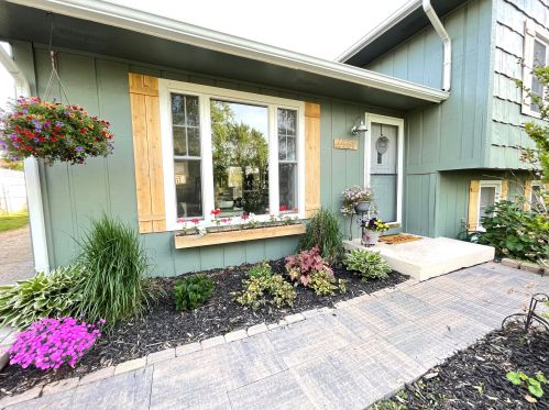 6569 125th St, Kenosha, WI 53158-3640