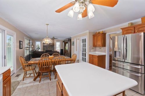 5924 Elderberry Dr, Orefield PA  18069-8811 exterior