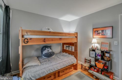 121 School Pl, Slaughter Beach DE  19963-1821 exterior