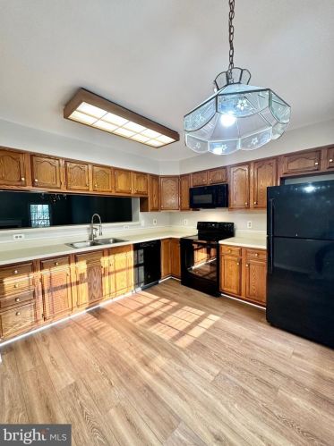 6522 Castine Ln, Springfield VA  22150-4278 exterior