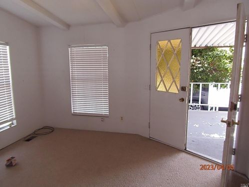 11 Palm Dr, West Pittsburg CA  94565-5401 exterior