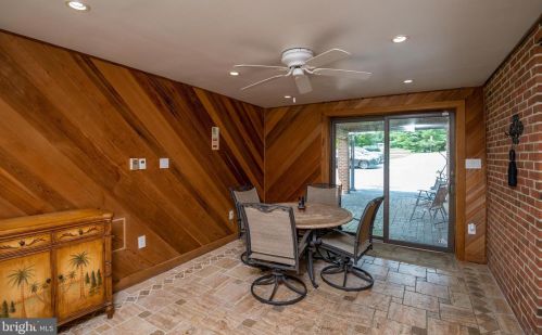 1342 Fairview Dr, Dauberville PA  19533-9185 exterior